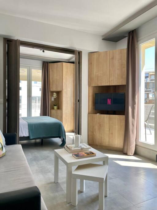 Domus City Apartment With Wonderful Balcony Thessaloníki Eksteriør billede