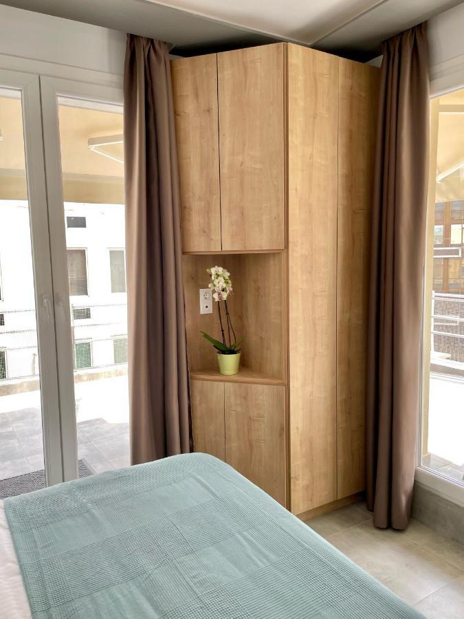Domus City Apartment With Wonderful Balcony Thessaloníki Eksteriør billede